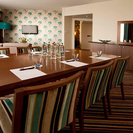 Mercure Centre Hotel 4*