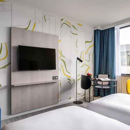 Mercure Centre Hotel 4*