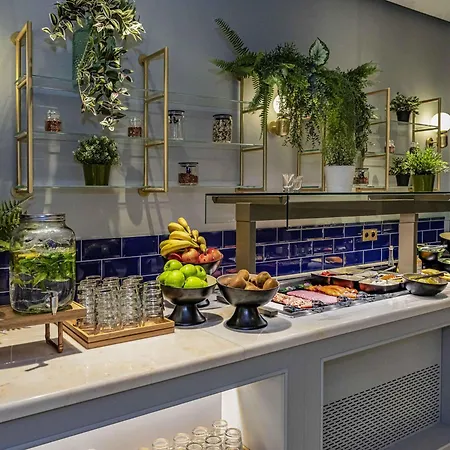 Mercure Centre 4*