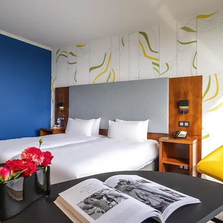 Mercure Centre Hotel 4*