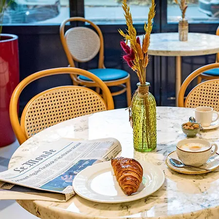 Mercure Centre Hotell 4*